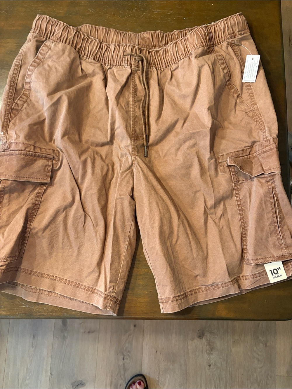 No Boundaries Men's Cargo Shorts - Rust Brown
